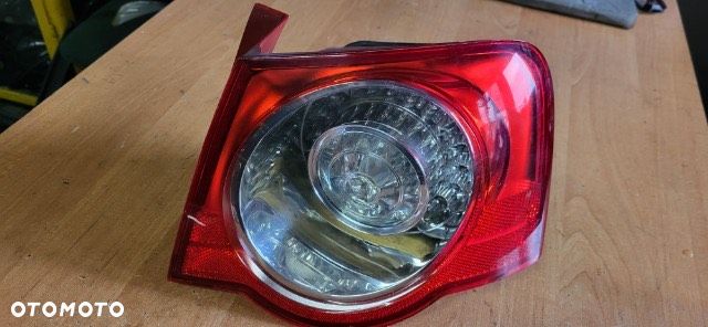 VW PASSAT B6 SEDAN LAMPA TYLNA PRAWA Led 3C5945096