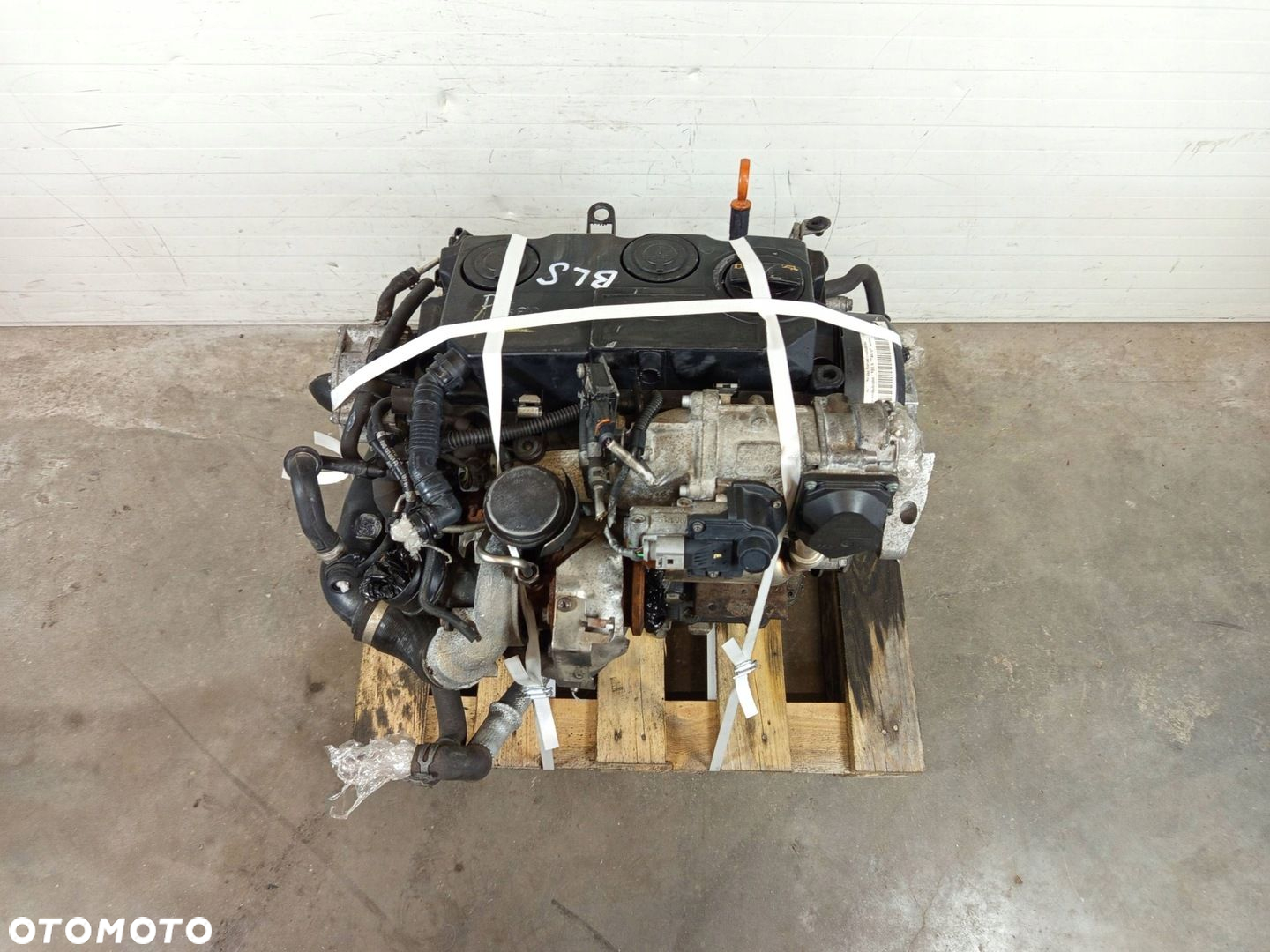 SILNIK KOMPLETNY 1.9 TDI VW GOLF V AUDI A3 8P LEON BLS - 6