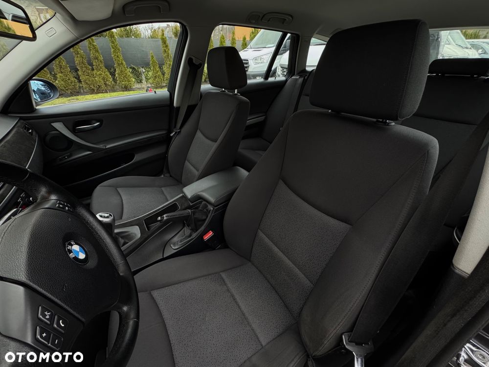 BMW Seria 3 325d DPF - 14