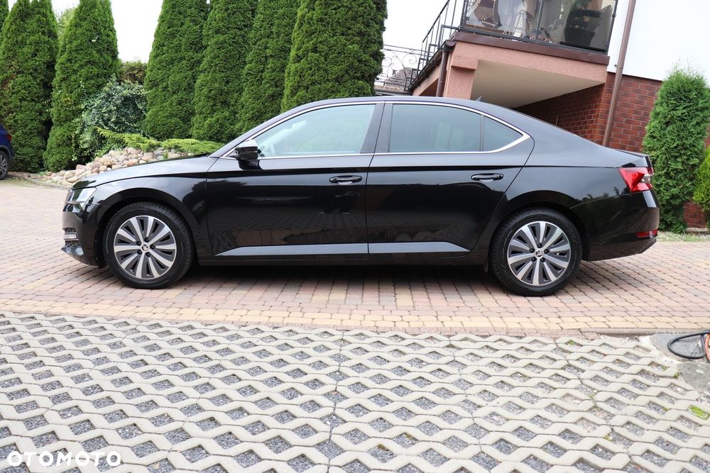 Skoda Superb 2.0 TDI SCR Style DSG - 26