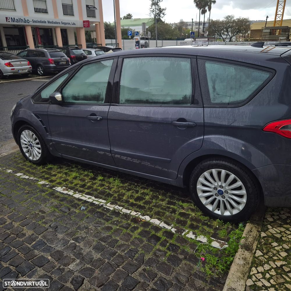 Ford S-Max 2.0 TDCi Titanium 7L - 17