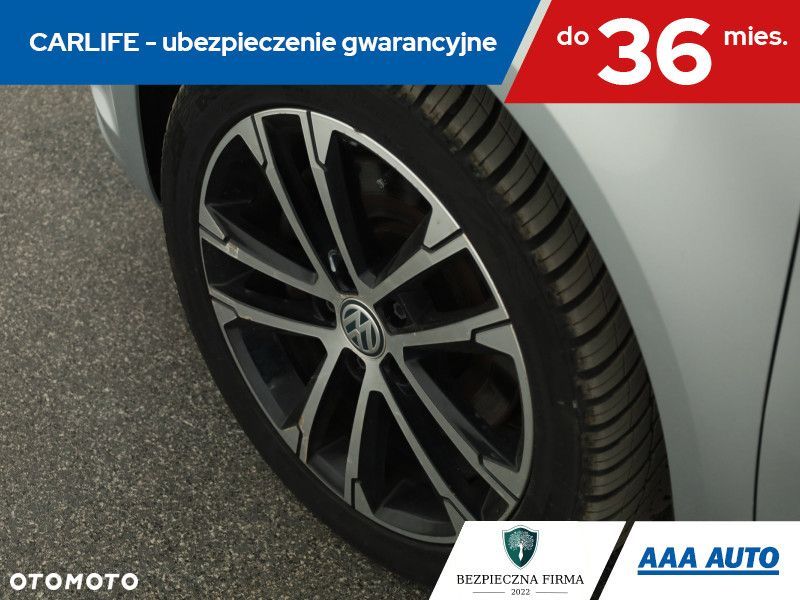 Volkswagen Touran - 18