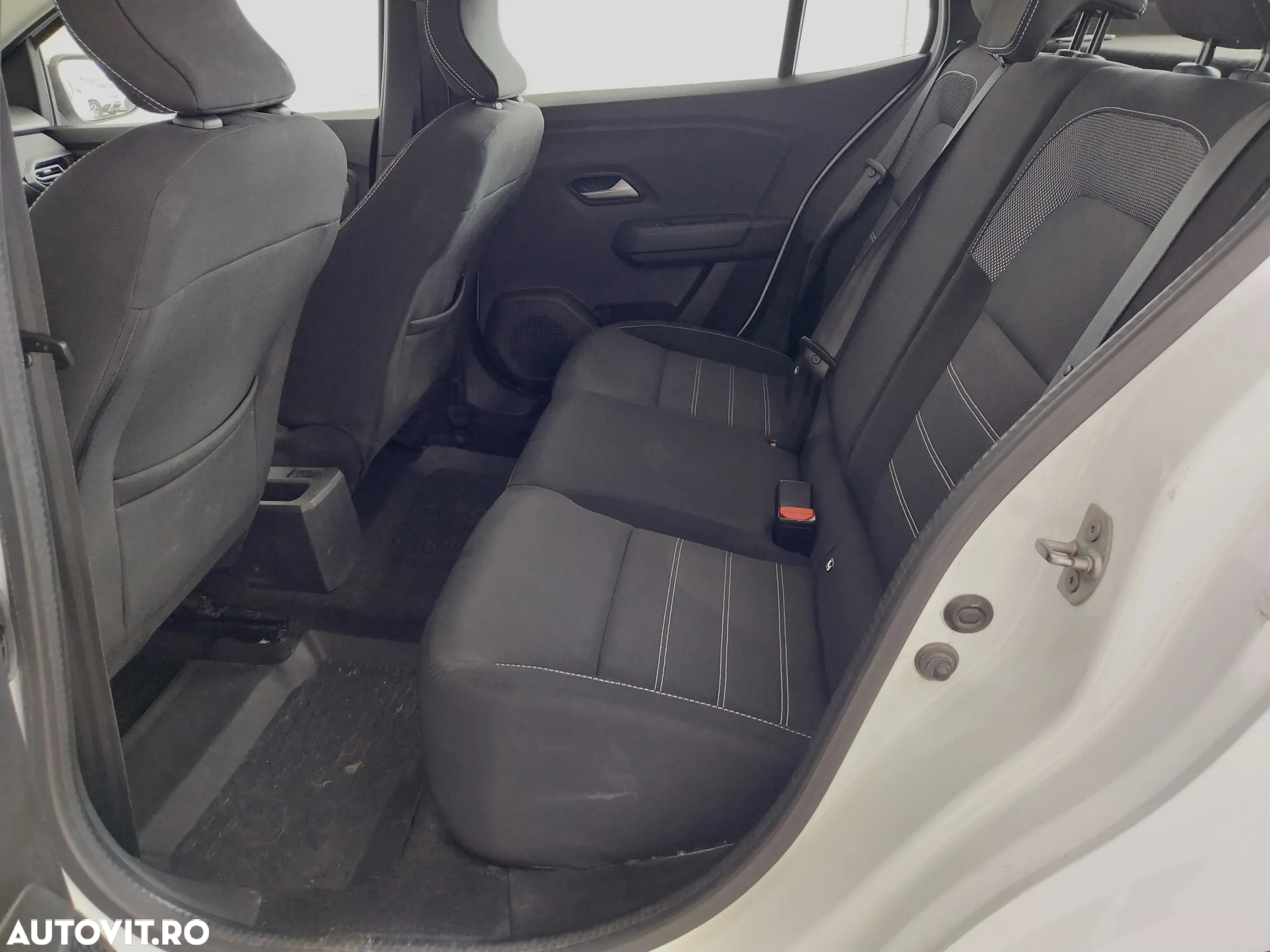 Dacia Logan TCe 90 MT6 Expression - 7