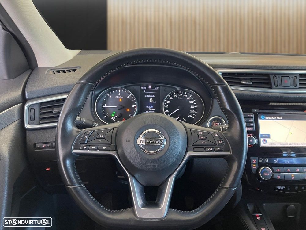 Nissan Qashqai 1.5 dCi N-Connecta - 2