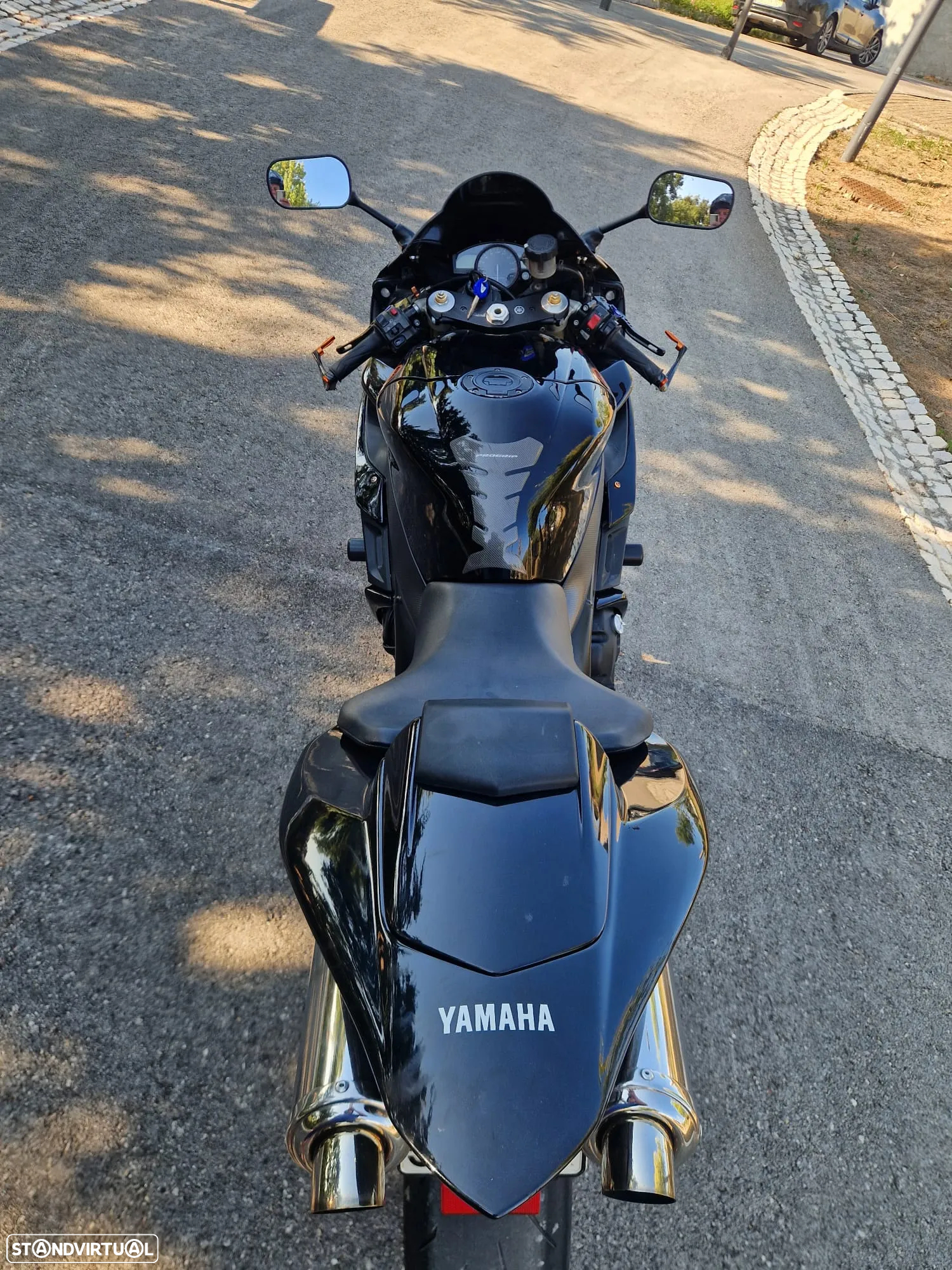 Yamaha YZF R1  Possível Financiamento - 12