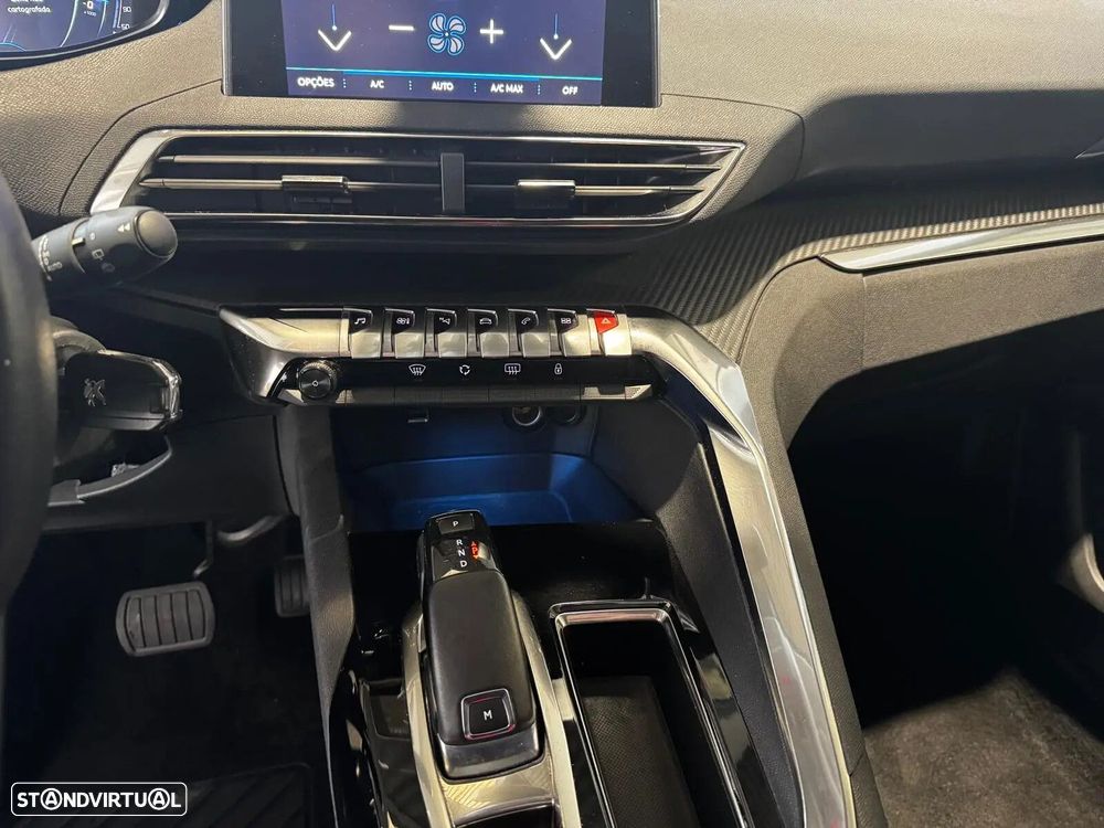 Peugeot 3008 1.2 PureTech Allure Pack EAT8 - 16