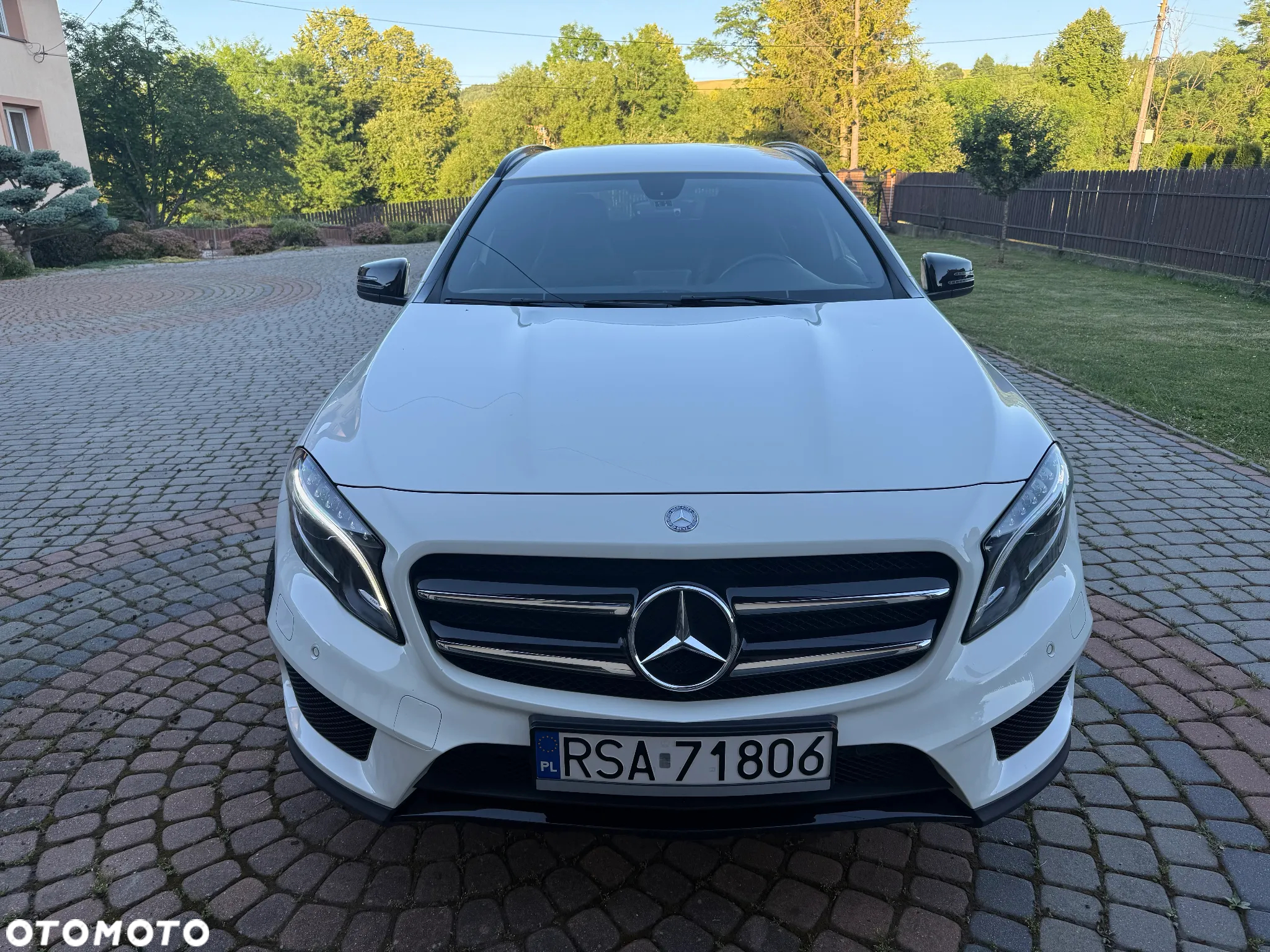 Mercedes-Benz GLA 250 4-Matic - 11