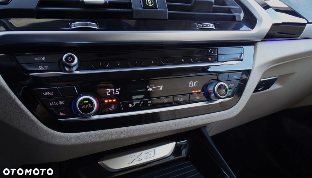 BMW X3 sDrive18d xLine sport - 19