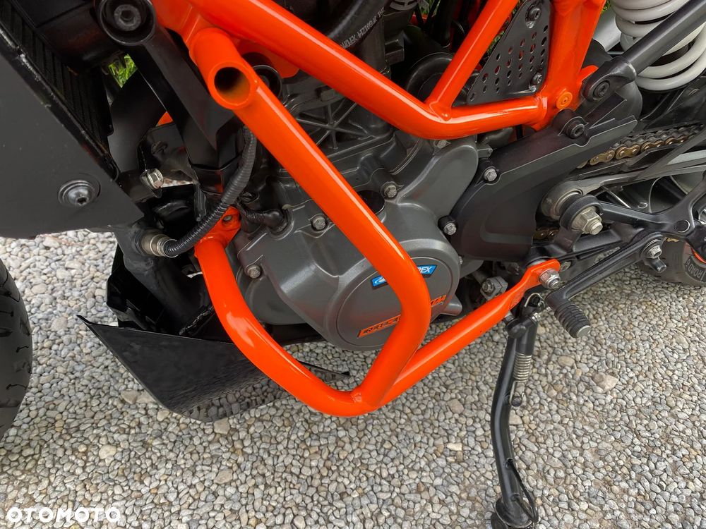 KTM Duke 125 - 12