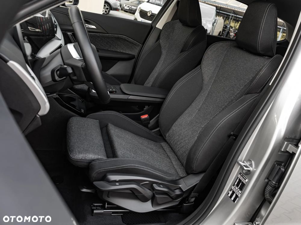 BMW X1 sDrive18i - 19