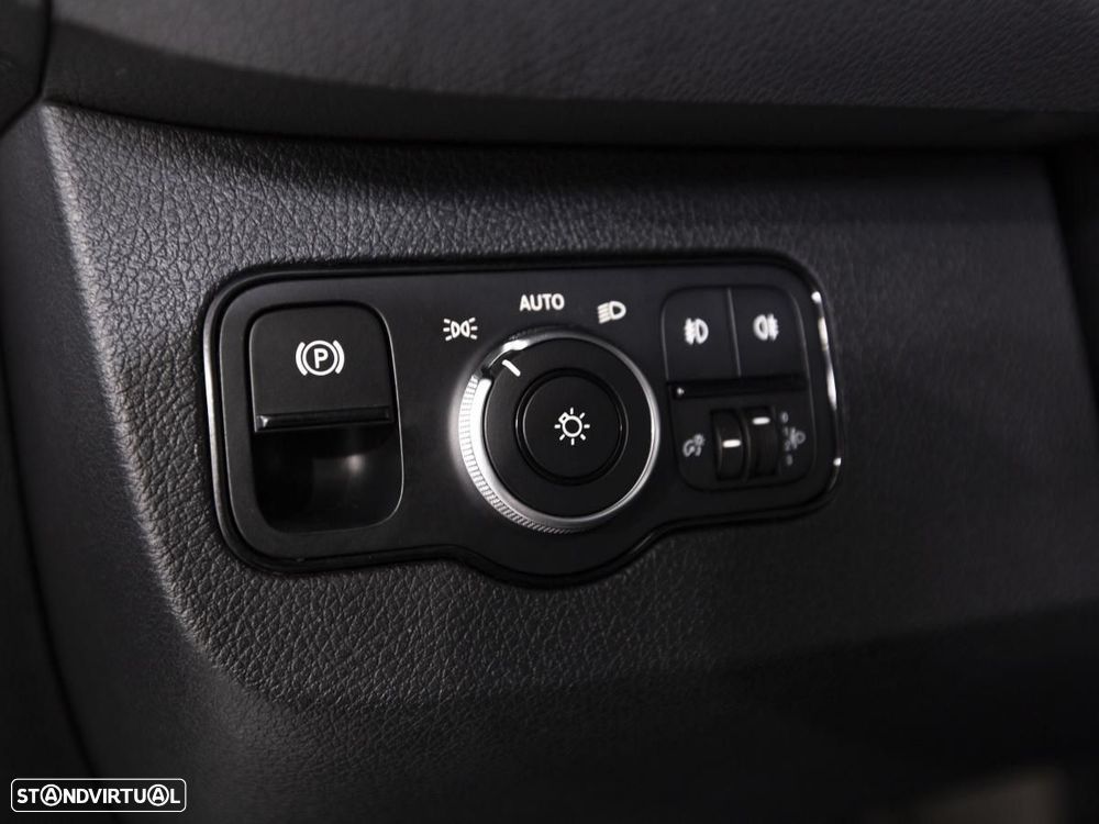 Mercedes-Benz E-SPRINTER - 13