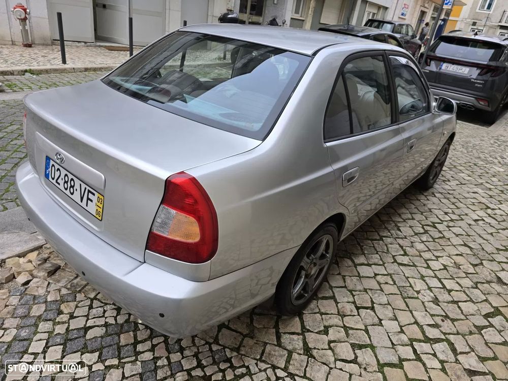 Hyundai Accent 1.3 Prestige - 6