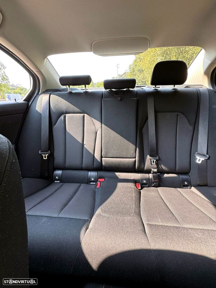 BMW 320 e Corporate Edition Auto - 13