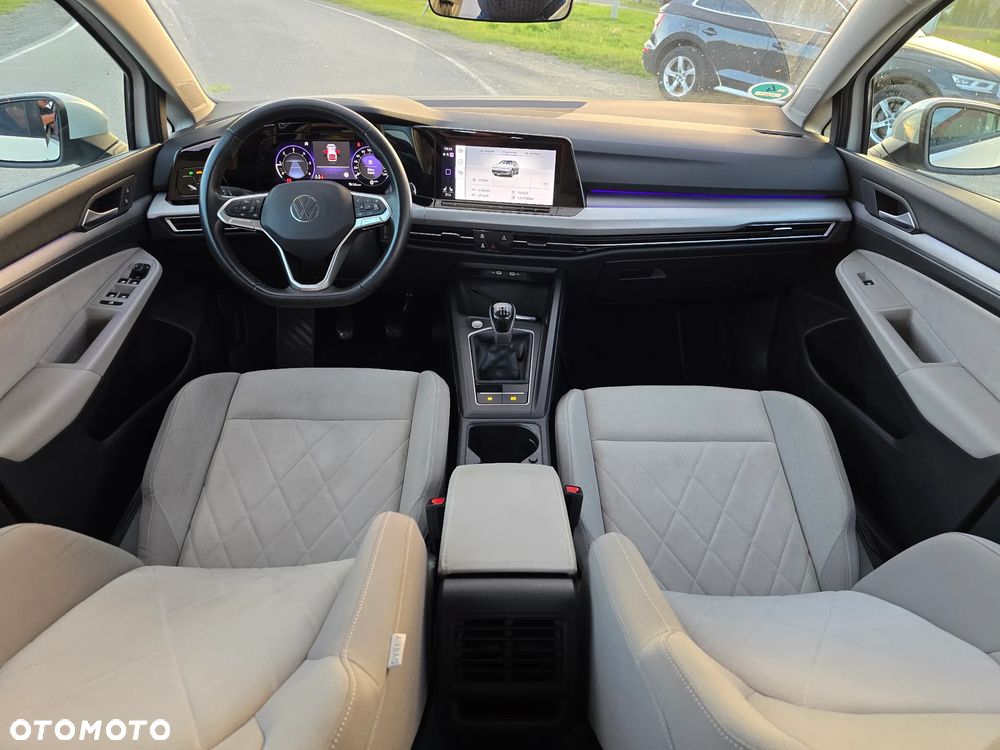 Volkswagen Golf - 12