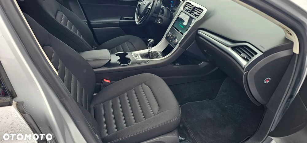 Ford Mondeo - 9