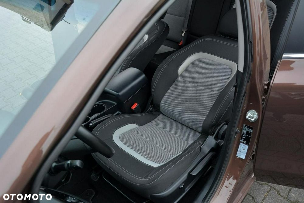 Kia Ceed 1.6 GDI Platinum Edition - 23