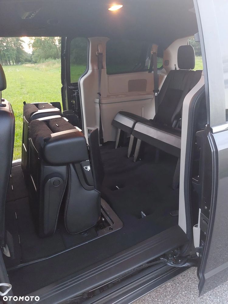 Chrysler Voyager - 32