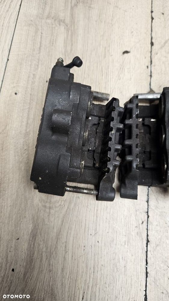 Zaciski hamulcowe Nissin przód - 12