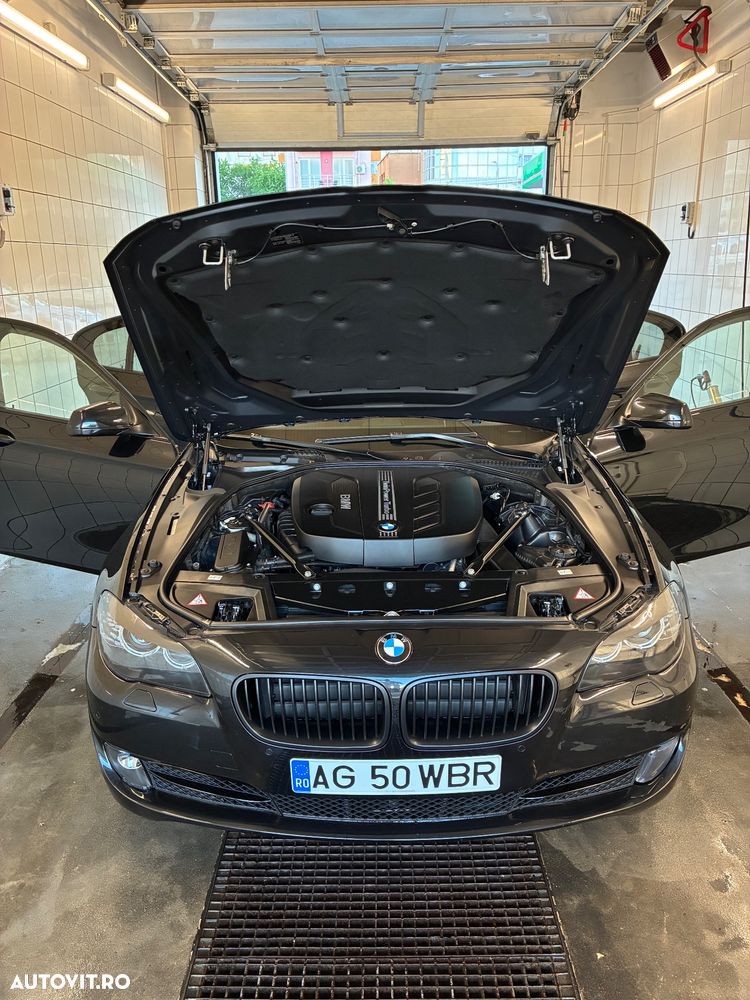 BMW Seria 5 525d xDrive Aut. - 31