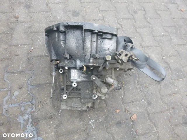 MANUALNA SKRZYNIA BIEGÓW RENAULT MEGANE II 1.9 DCI 8200156391 - 5