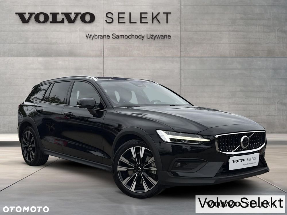 Volvo V60 Cross Country - 9