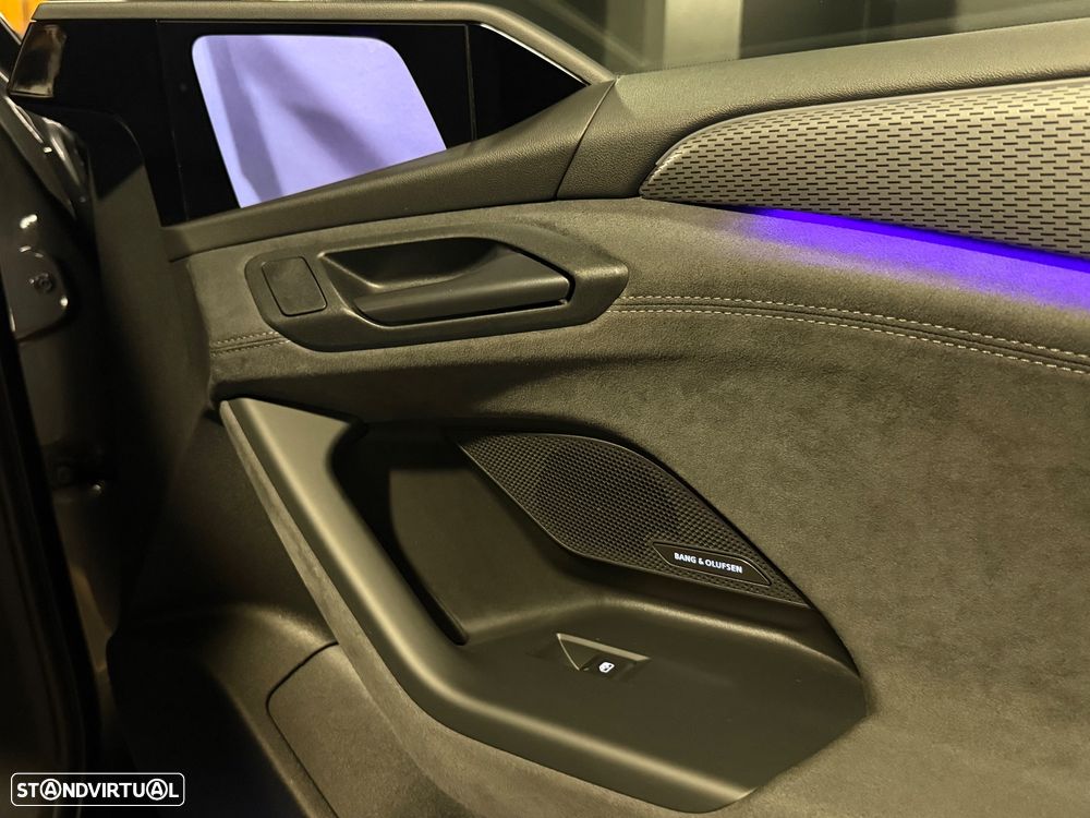 Audi A6 Avant e-tron performance edition one grey - 34