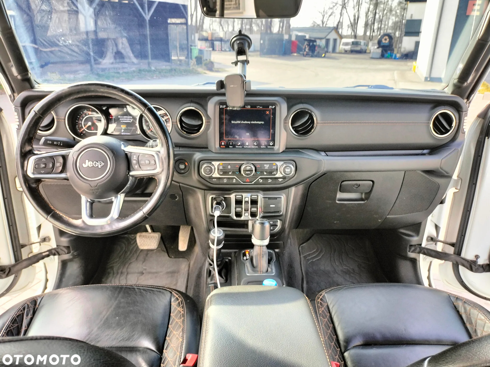 Jeep Wrangler - 25