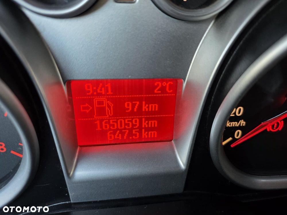 Ford Focus 2.0 16V Titanium - 16