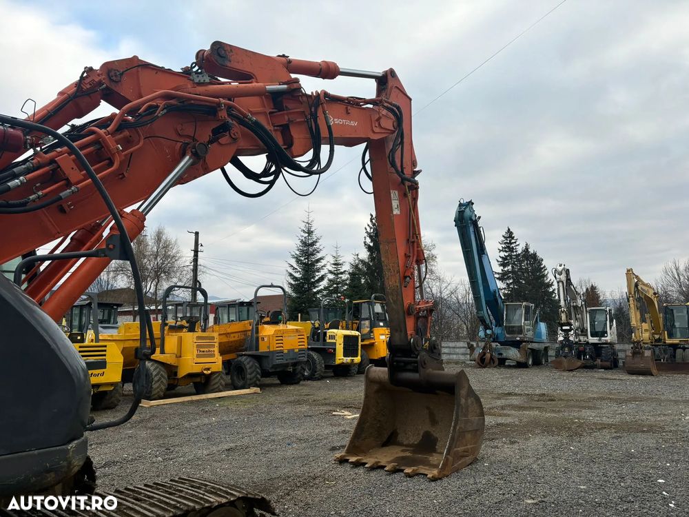 Hitachi ZX225USLC-3 - 6