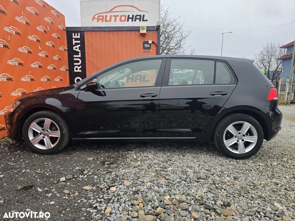 Volkswagen Golf 1.6 TDI DPF BlueMotion - 9