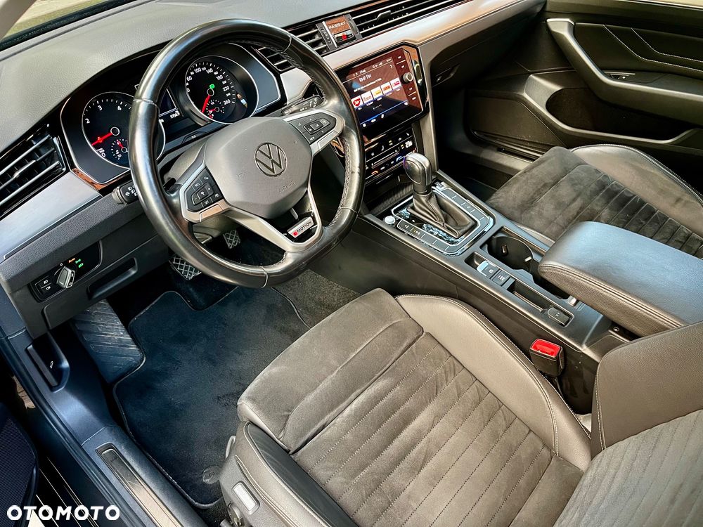 Volkswagen Passat 2.0 TDI 4Mot Elegance DSG - 9