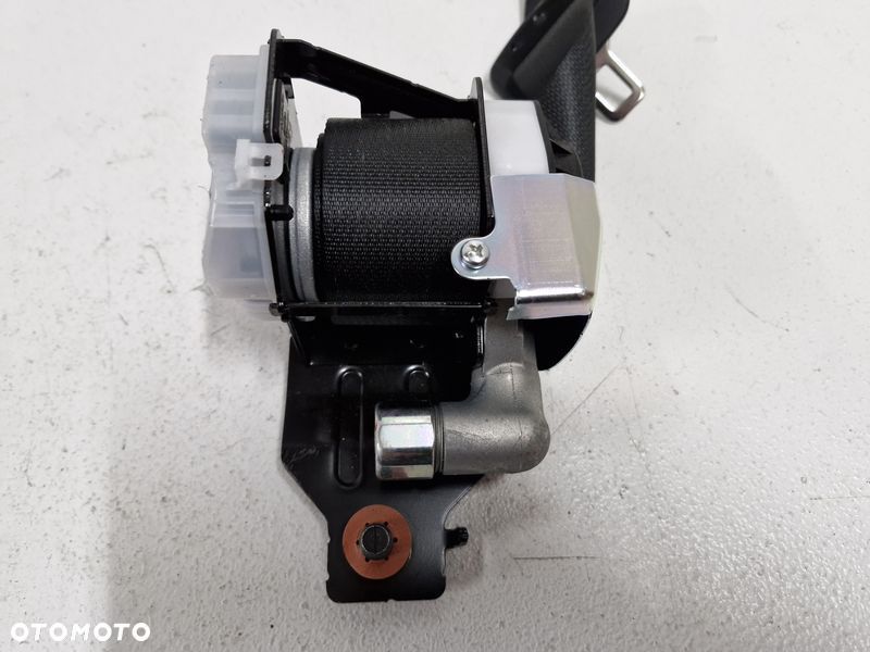 kia pro ceed proceed iii 3 pas bezpieczeństwa prawy tył 89820j7100 - 8