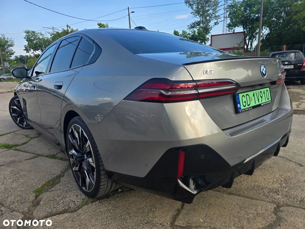 BMW i5 83.9kWh M60 xDrive - 3