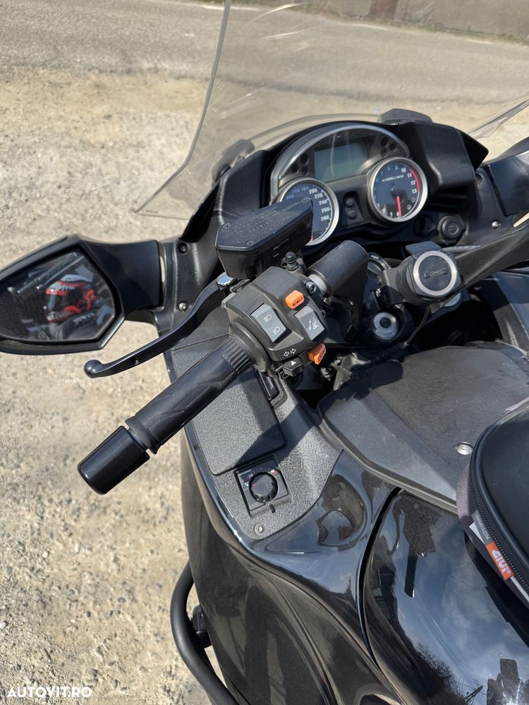 Kawasaki GTR 1400 Concours 14 - 8