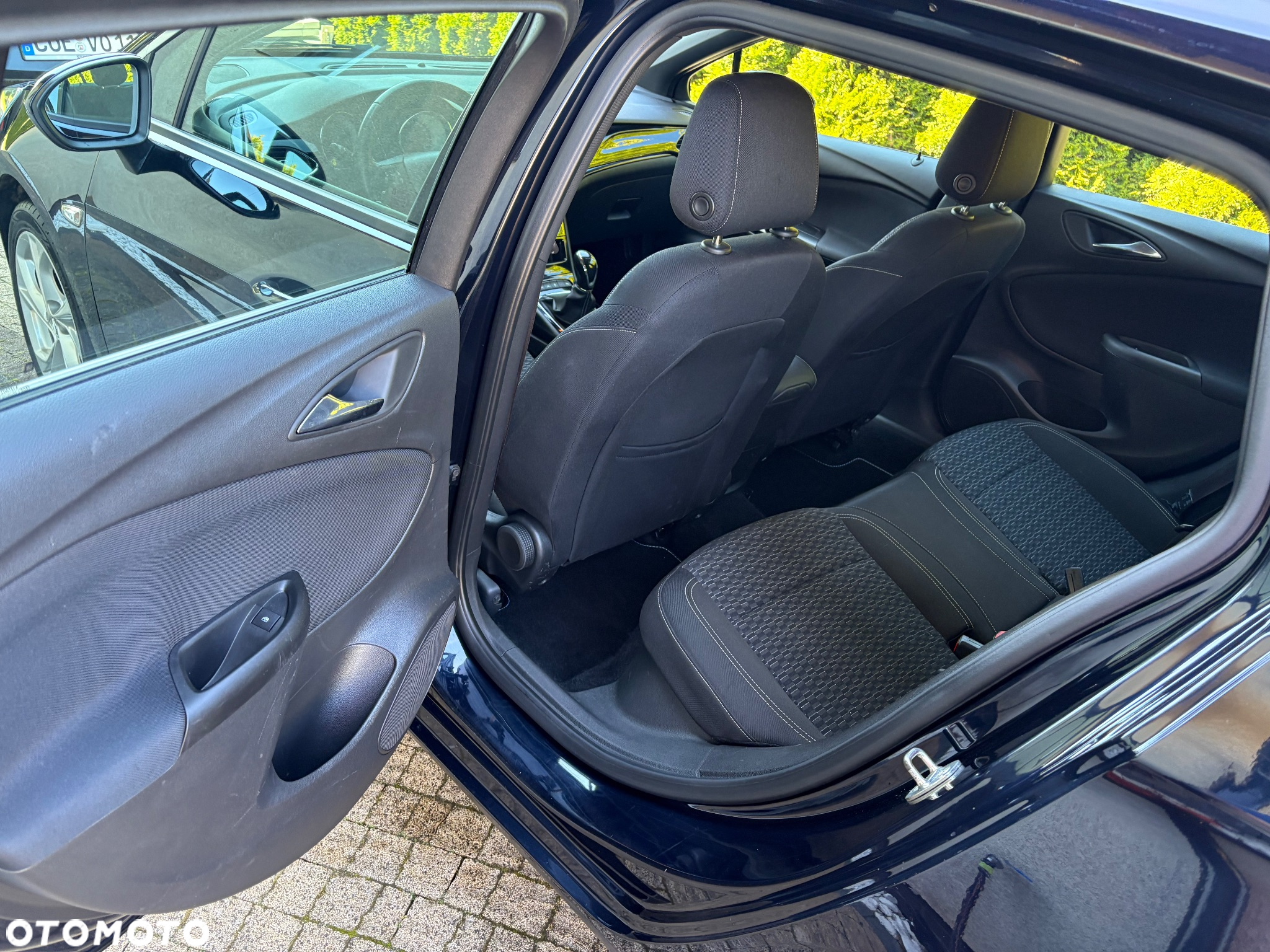 Opel Astra V 1.6 CDTI Dynamic S&S - 12