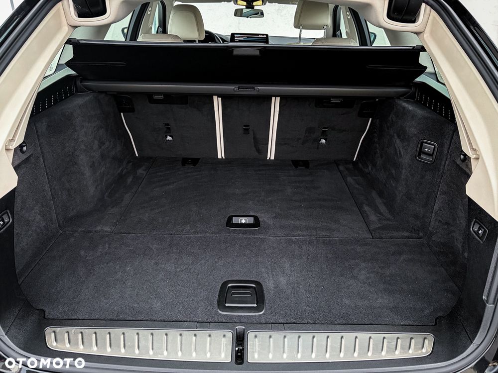 BMW Seria 5 520d xDrive Luxury Line - 21