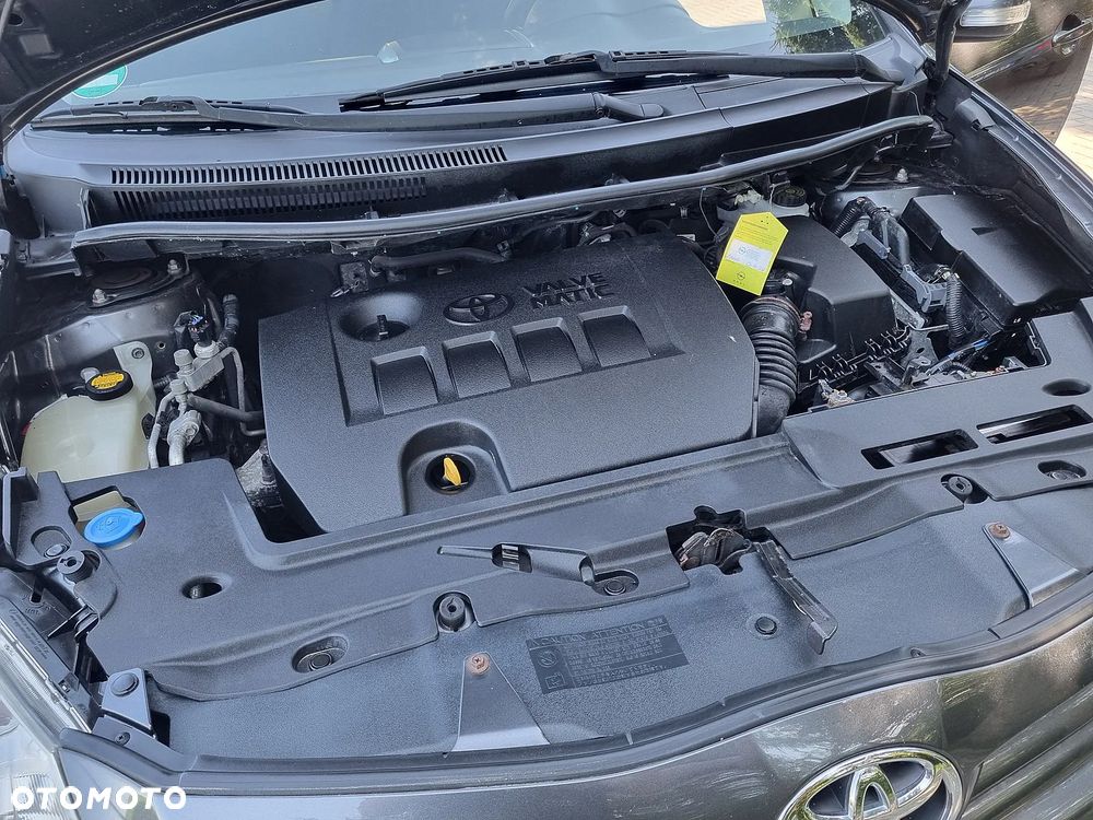 Toyota Auris 1.6 Executive - 19