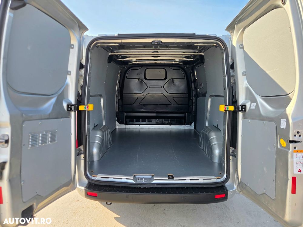Ford Transit Custom L1H1 Cv Automata - 11