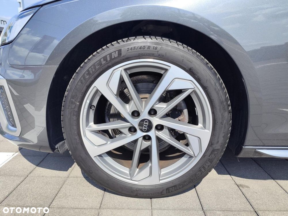 Audi A4 Limousine 35 TFSI mHEV S Line S tronic - 25
