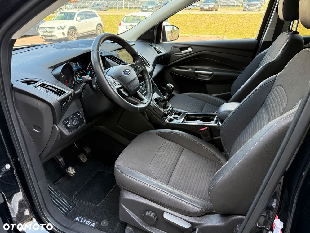 Ford Kuga 1.5 EcoBoost 2x4 Titanium - 9