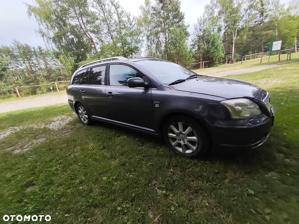 Toyota Avensis 2.2 D-4D Prestige - 2