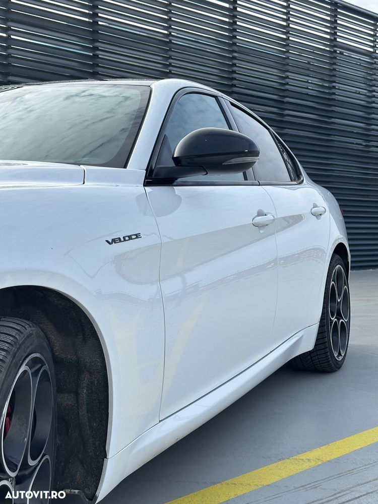 Alfa Romeo Giulia 2.0 Turbo AWD AT8 Veloce - 7