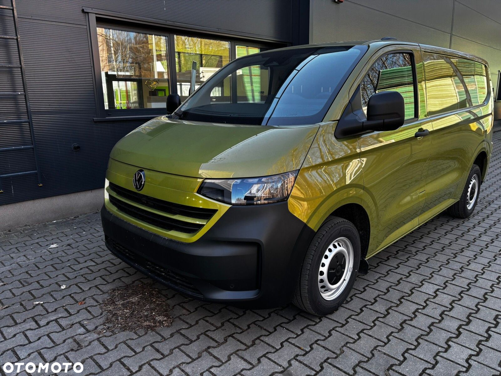 Volkswagen Transporter 2.0 TDI 150 KM 6-bm L1 - 6