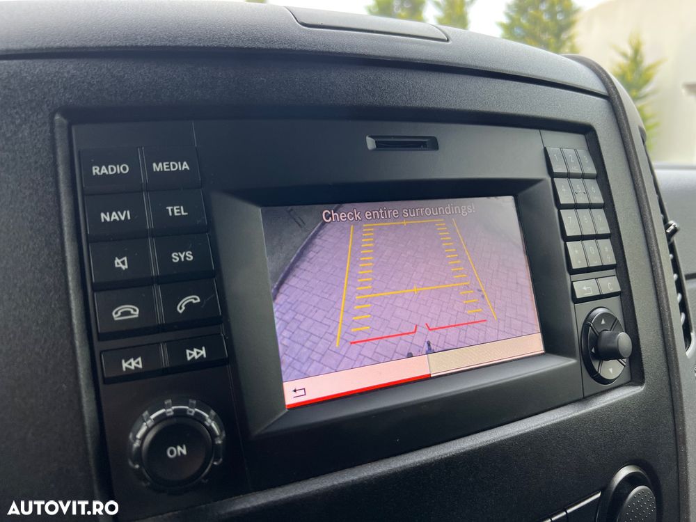 Mercedes-Benz Sprinter - 15