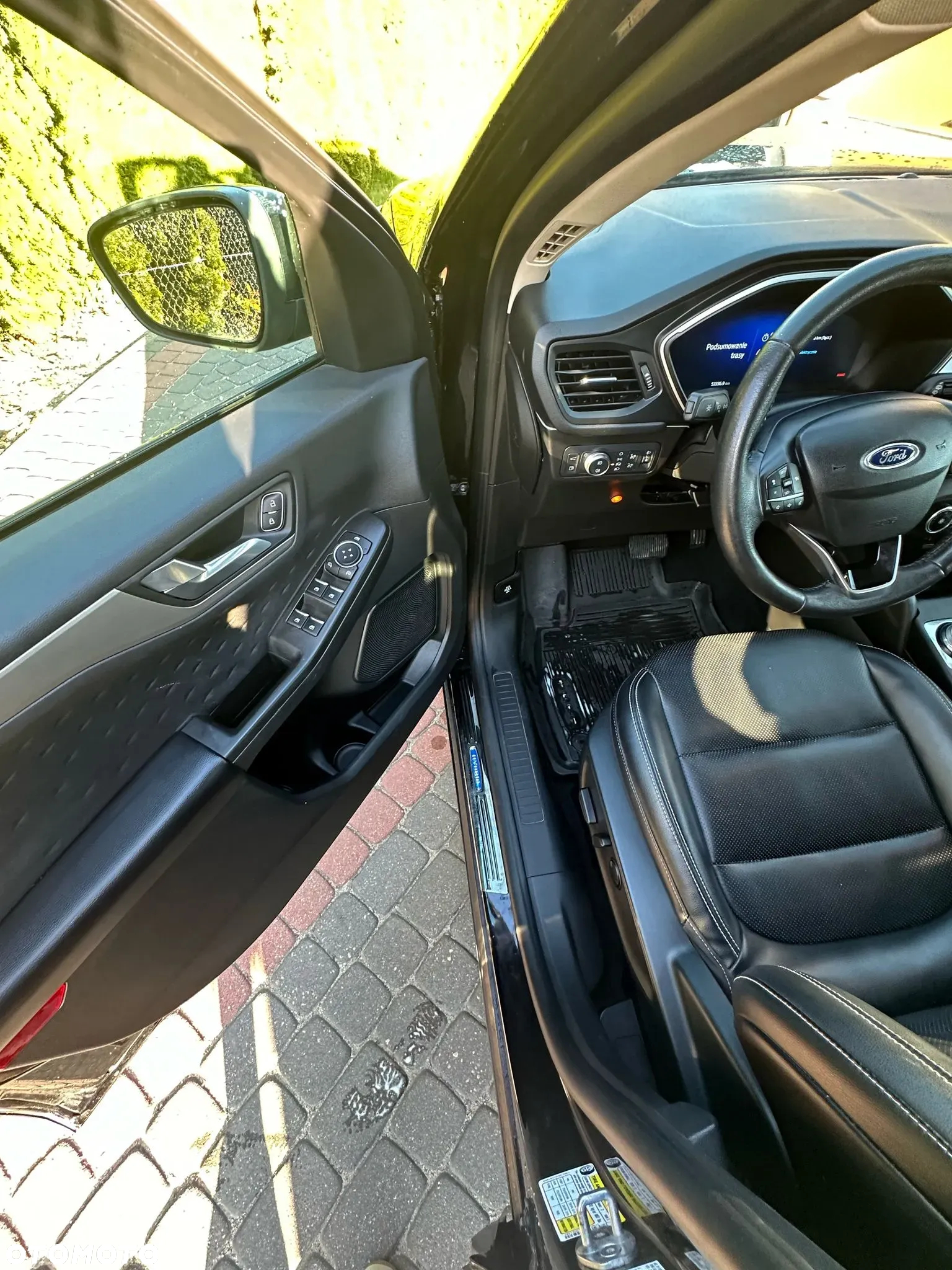 Ford Kuga 2.5 FHEV FWD Titanium - 21