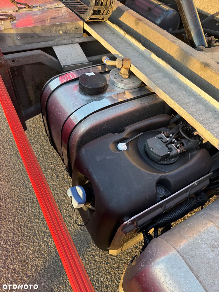 DAF LF 210 Pomoc drogowa laweta holownik widelec platforma hydrauliczna - 21