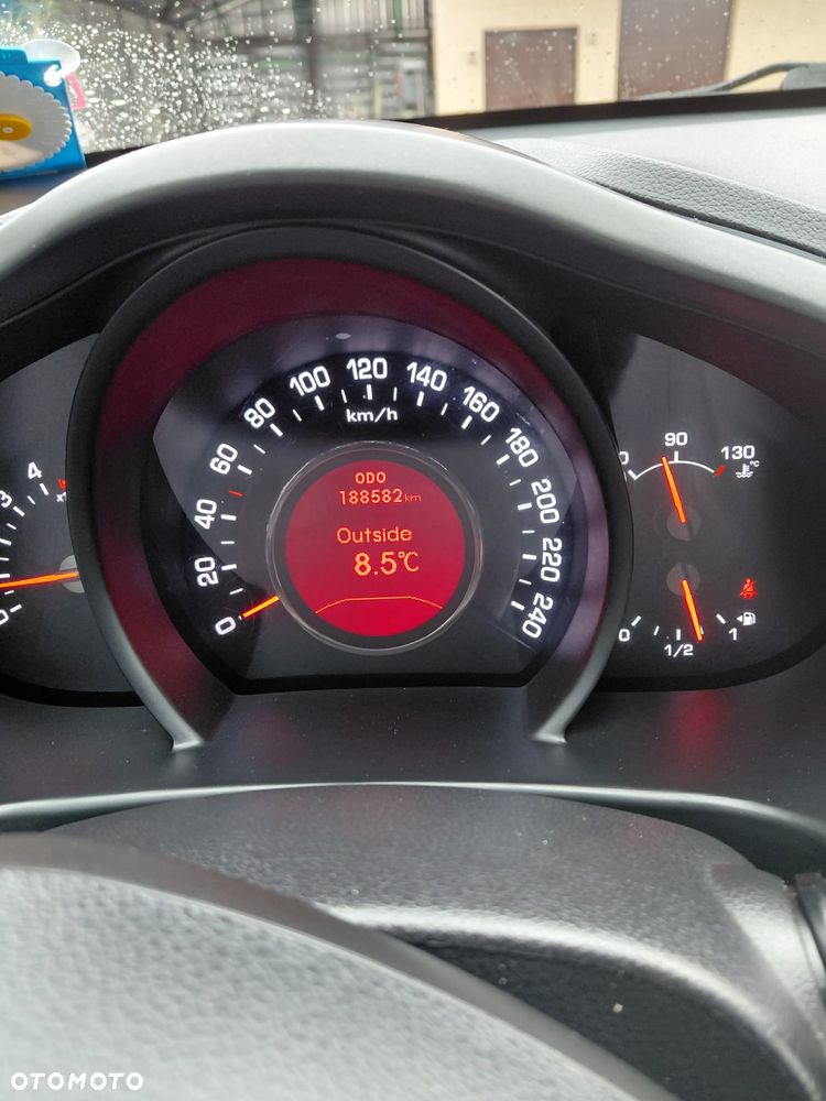 Kia Sportage 2.0 CRDI L AWD - 13