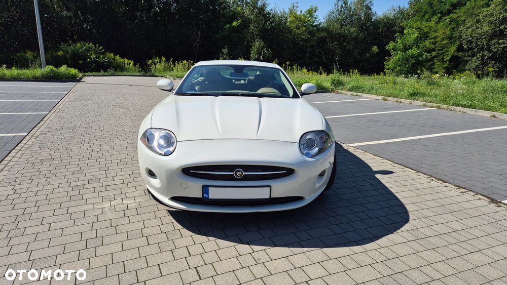 Jaguar XK 4.2 V8 - 5