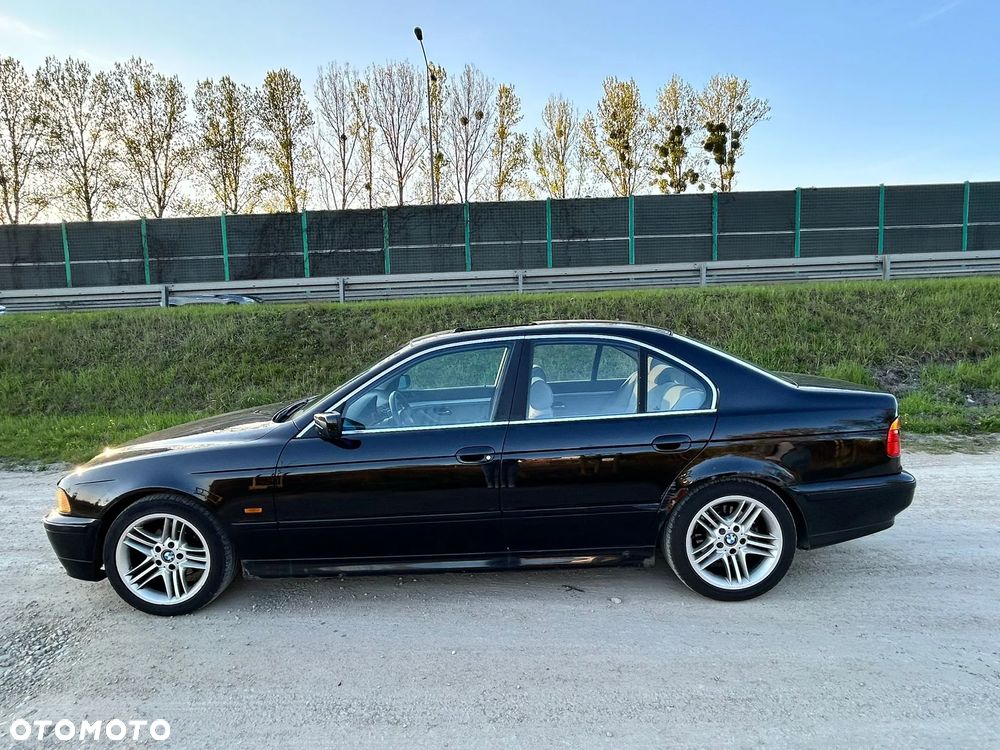BMW Seria 5 525i - 7