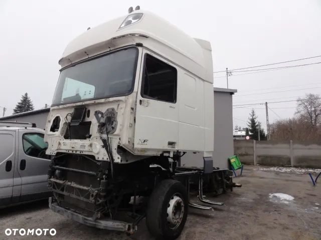 DAF XF 460 FT EURO6 2015rok NIE KOMPLETNY - 9